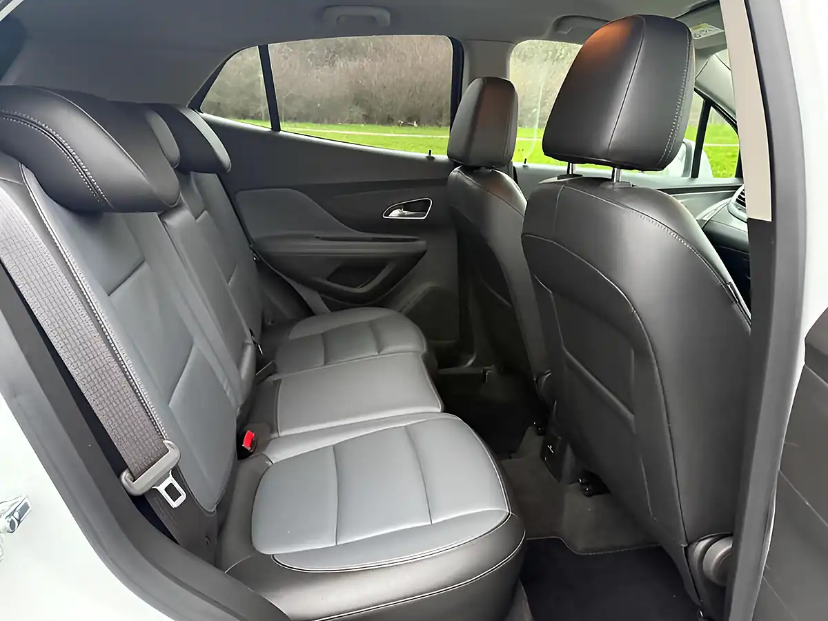 Used 2016 Vauxhall Mokka Se White - Interior and Exterior details 16