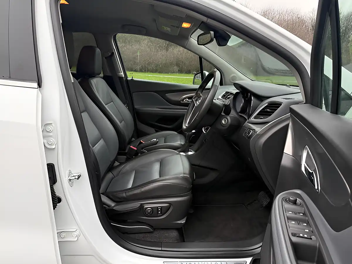 Used 2016 Vauxhall Mokka Se White - Interior and Exterior details 18