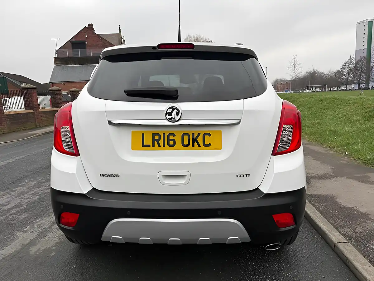 Used 2016 Vauxhall Mokka Se White - Interior and Exterior details 3