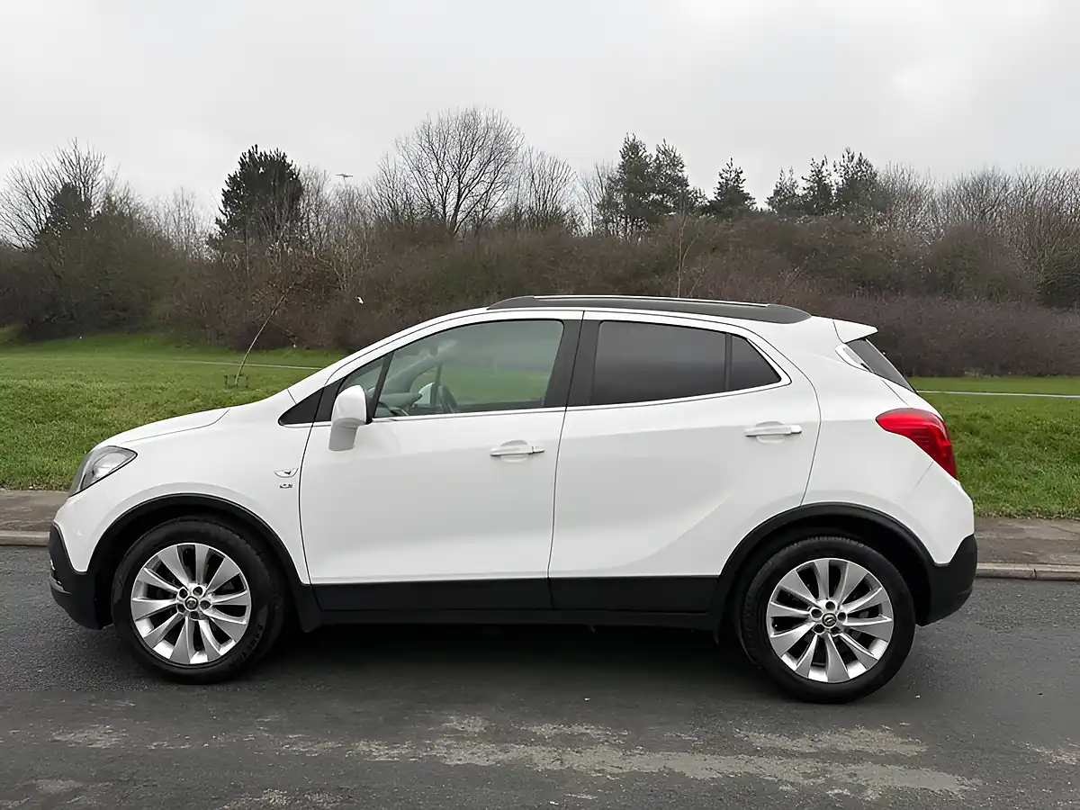 Used 2016 Vauxhall Mokka Se White - Interior and Exterior details 5