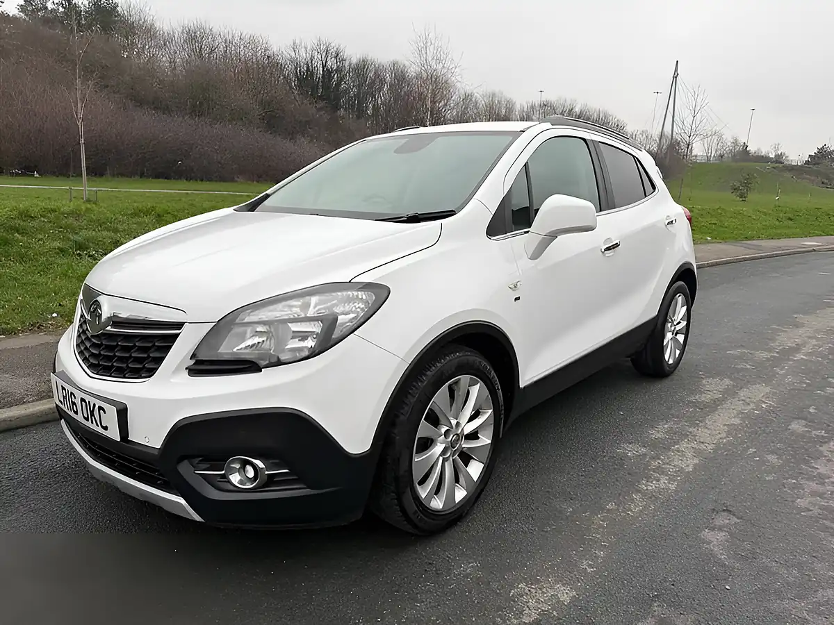 Used 2016 Vauxhall Mokka Se White - Interior and Exterior details 6