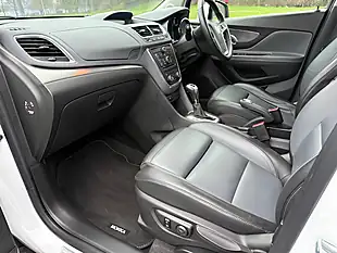 Used 2016 Vauxhall Mokka Se White - Interior and Exterior details 8
