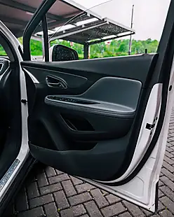 Used 2016 Vauxhall Mokka Se White - Interior and Exterior details 18