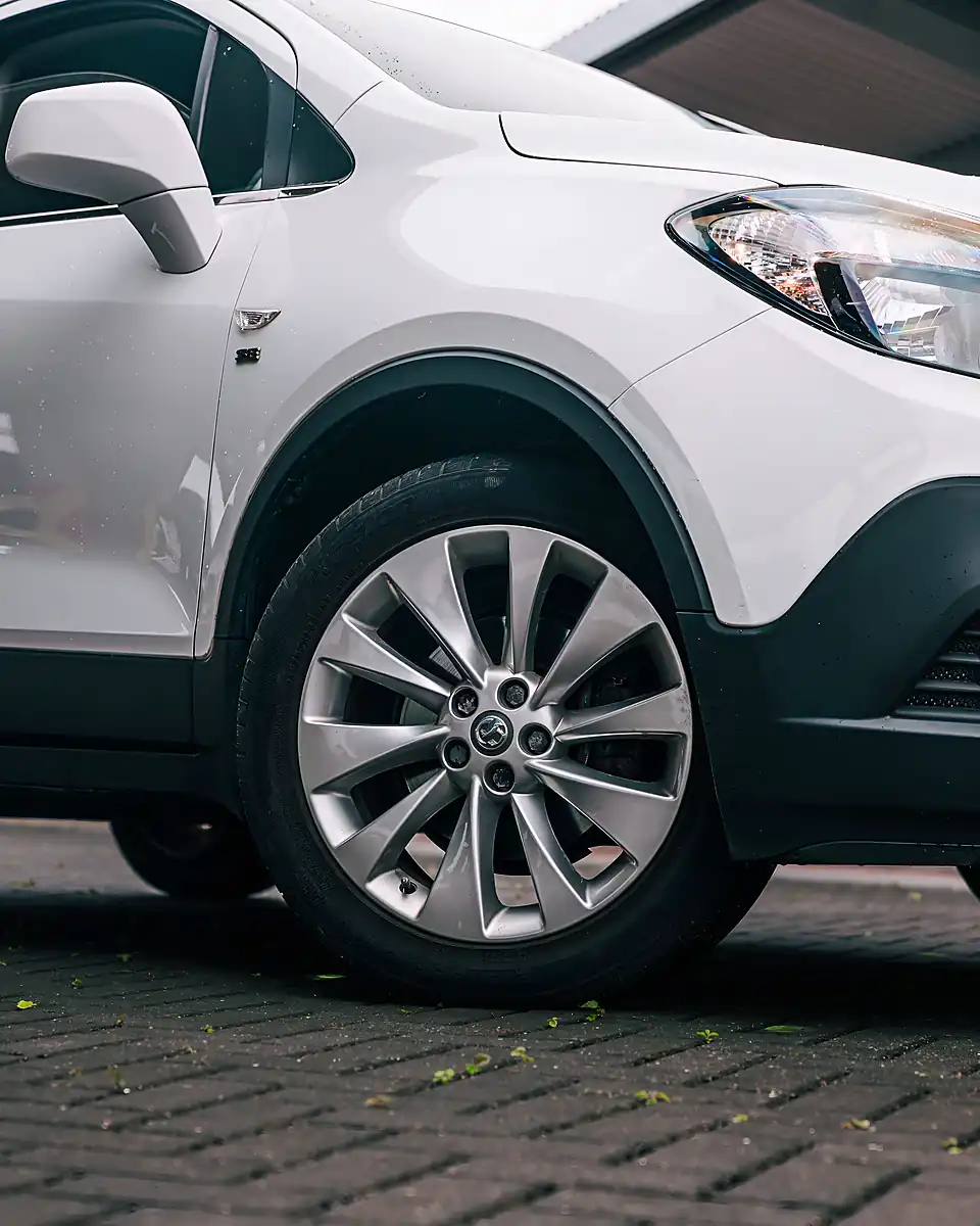 Used 2016 Vauxhall Mokka Se White - Interior and Exterior details 7