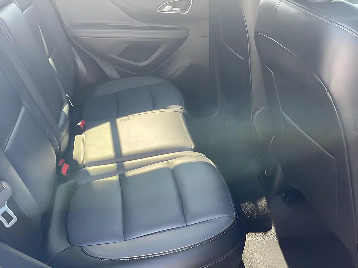 Used 2016 Vauxhall Mokka Se White - Interior and Exterior details 12