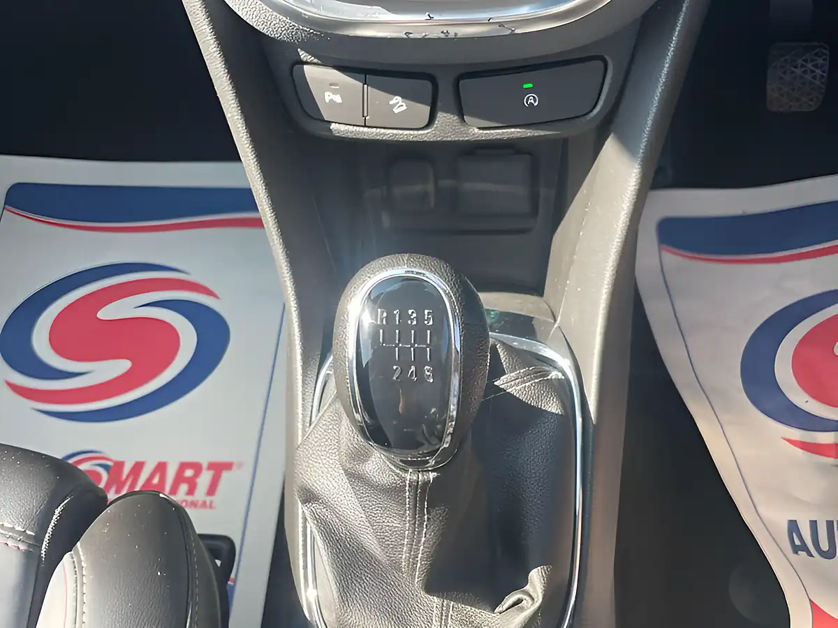 Used 2016 Vauxhall Mokka Se White - Interior and Exterior details 17