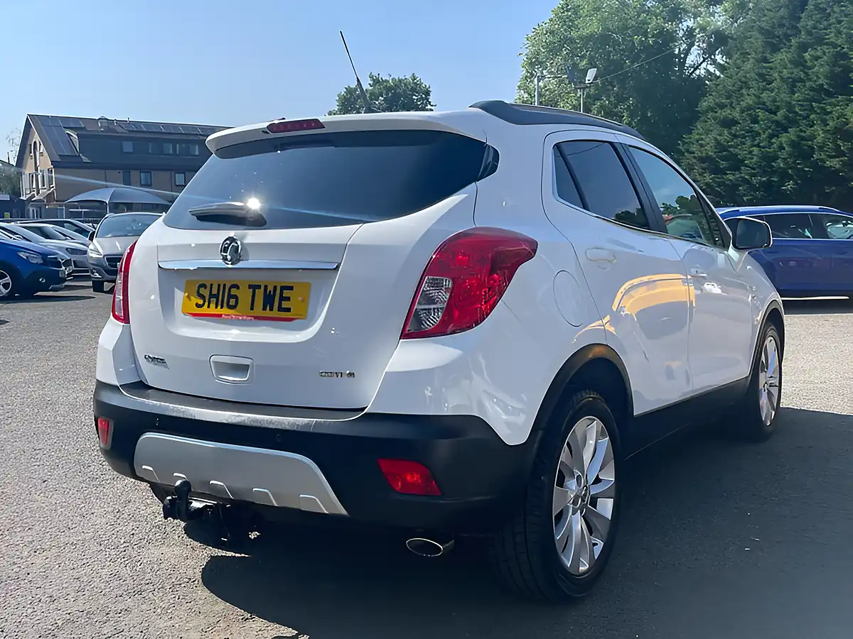 Used 2016 Vauxhall Mokka Se White - Interior and Exterior details 6