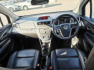 Used 2016 Vauxhall Mokka Se White - Interior and Exterior details 11