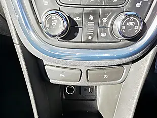 Used 2016 Vauxhall Mokka Se White - Interior and Exterior details 12