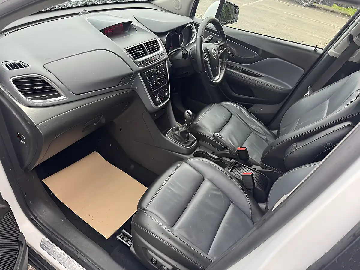 Used 2016 Vauxhall Mokka Se White - Interior and Exterior details 10
