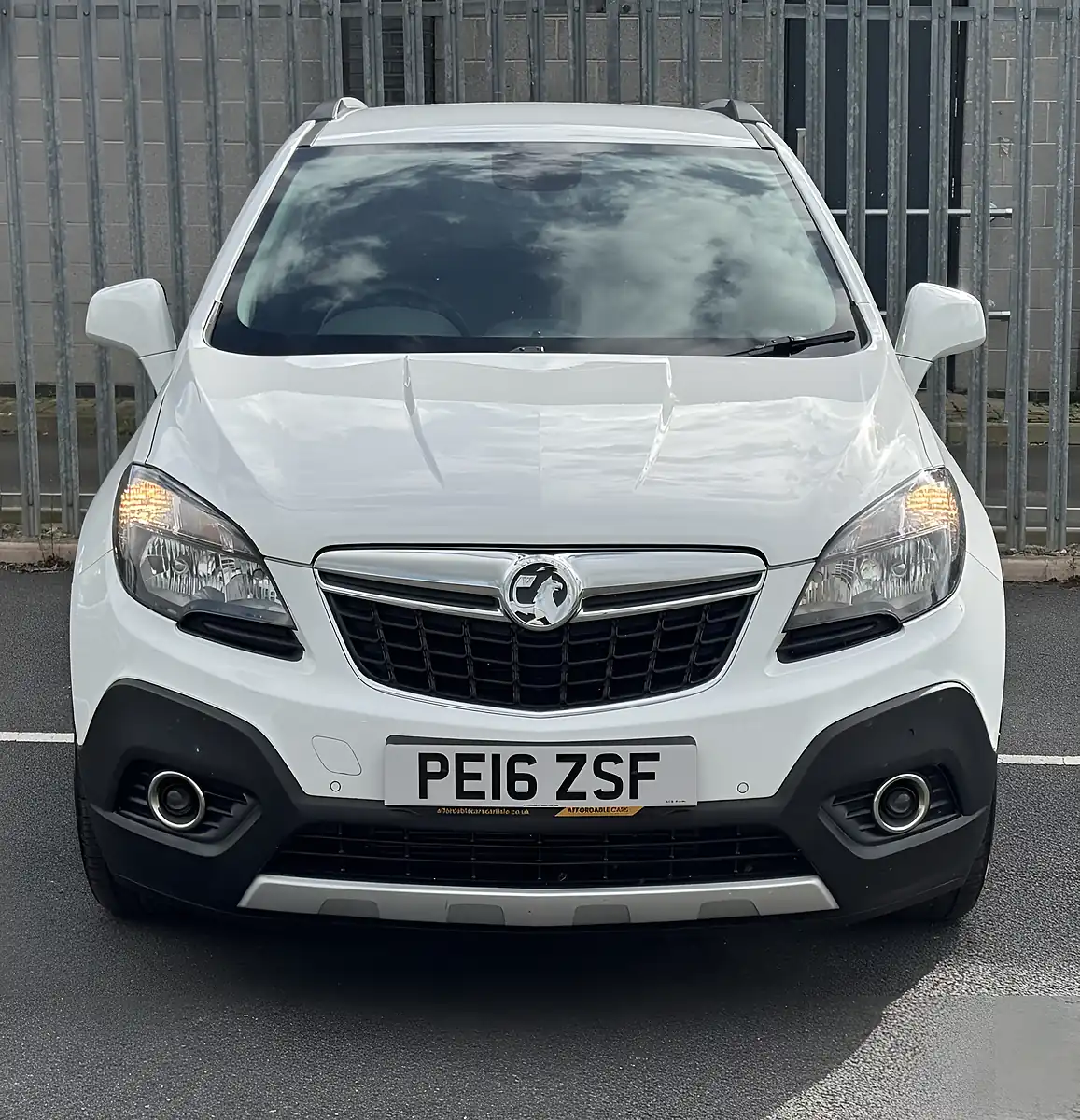 Used 2016 Vauxhall Mokka Se White - Interior and Exterior details 3