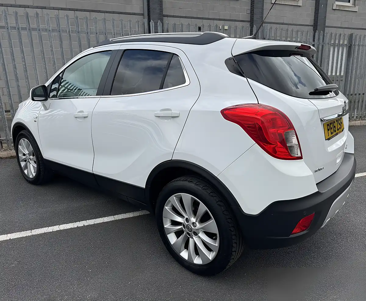 Used 2016 Vauxhall Mokka Se White - Interior and Exterior details 4