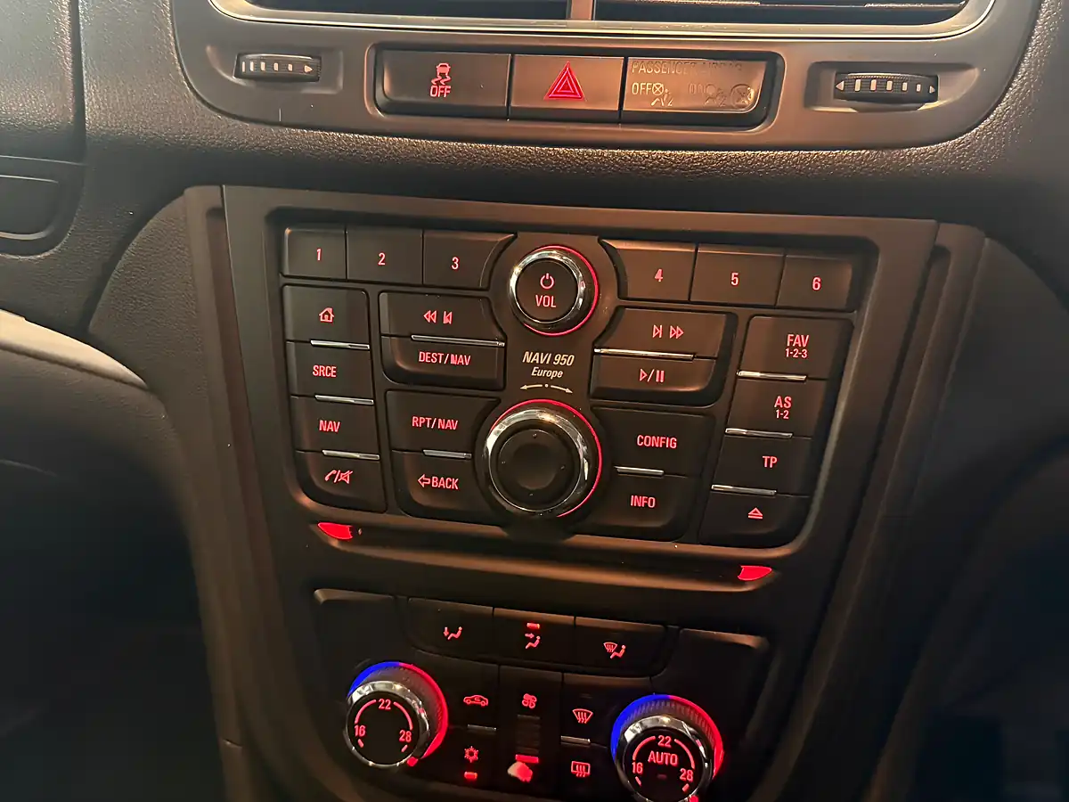 Used 2016 Vauxhall Mokka Tech Line Black - Interior and Exterior details 16