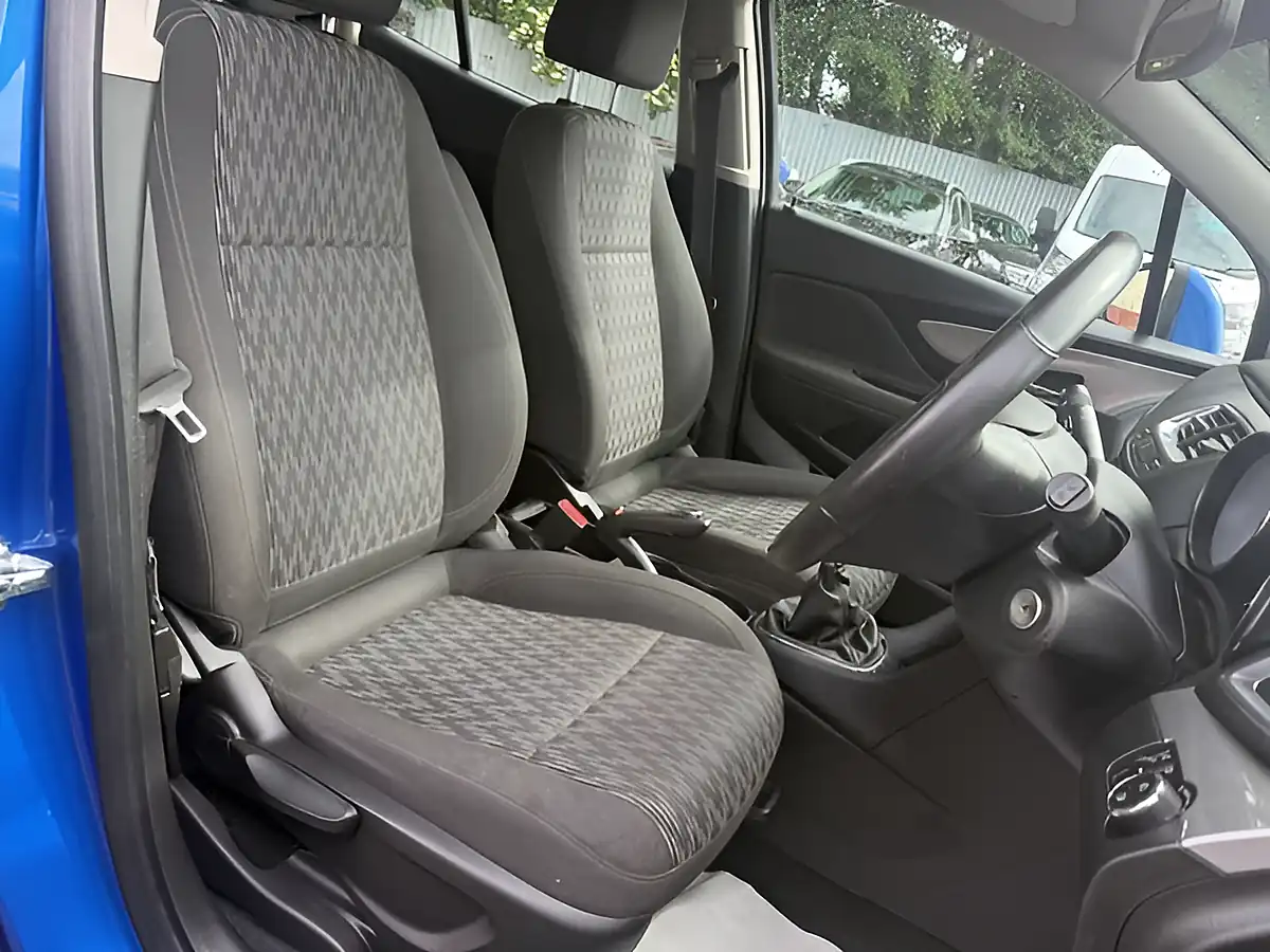Used 2016 Vauxhall Mokka Tech Line Blue - Interior and Exterior details 17
