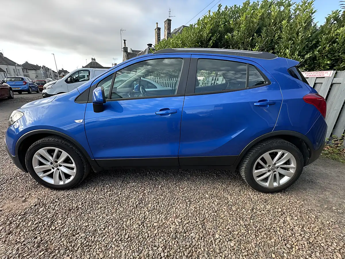 Used 2016 Vauxhall Mokka Tech Line Blue - Interior and Exterior details 9