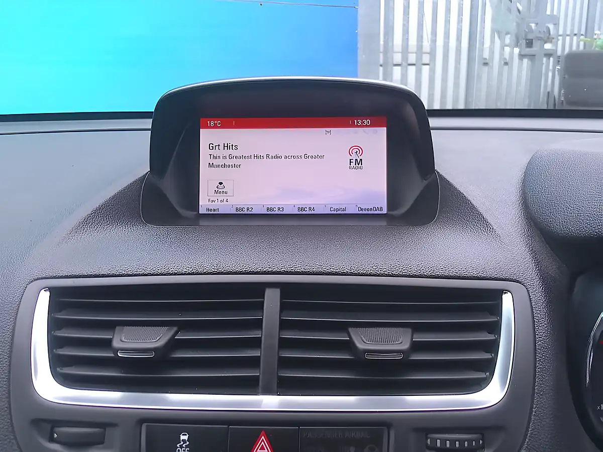 Used 2016 Vauxhall Mokka Tech Line Blue - Interior and Exterior details 11