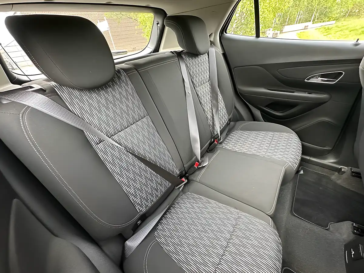 Used 2016 Vauxhall Mokka Tech Line Blue - Interior and Exterior details 18