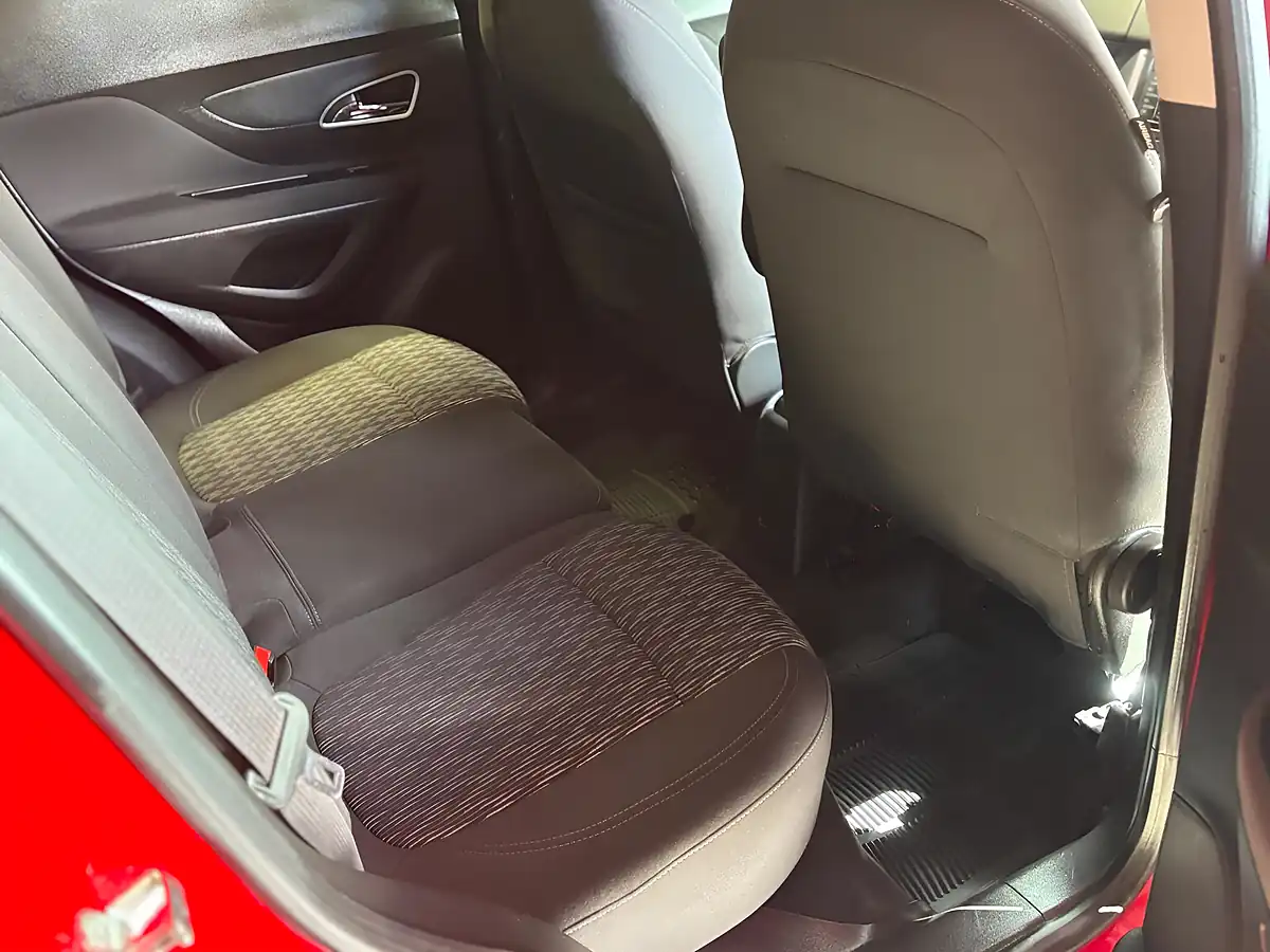 Used 2016 Vauxhall Mokka Tech Line Red - Interior and Exterior details 17