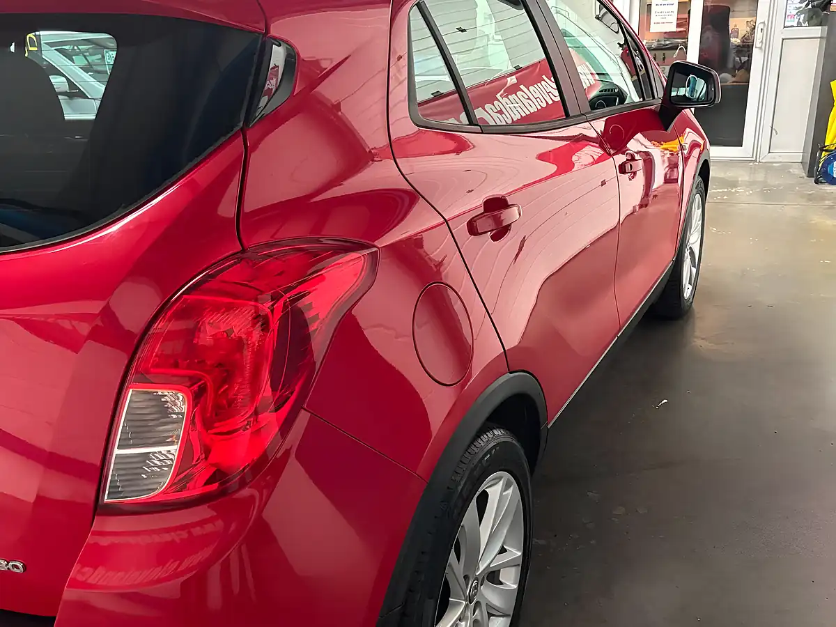 Used 2016 Vauxhall Mokka Tech Line Red - Interior and Exterior details 3