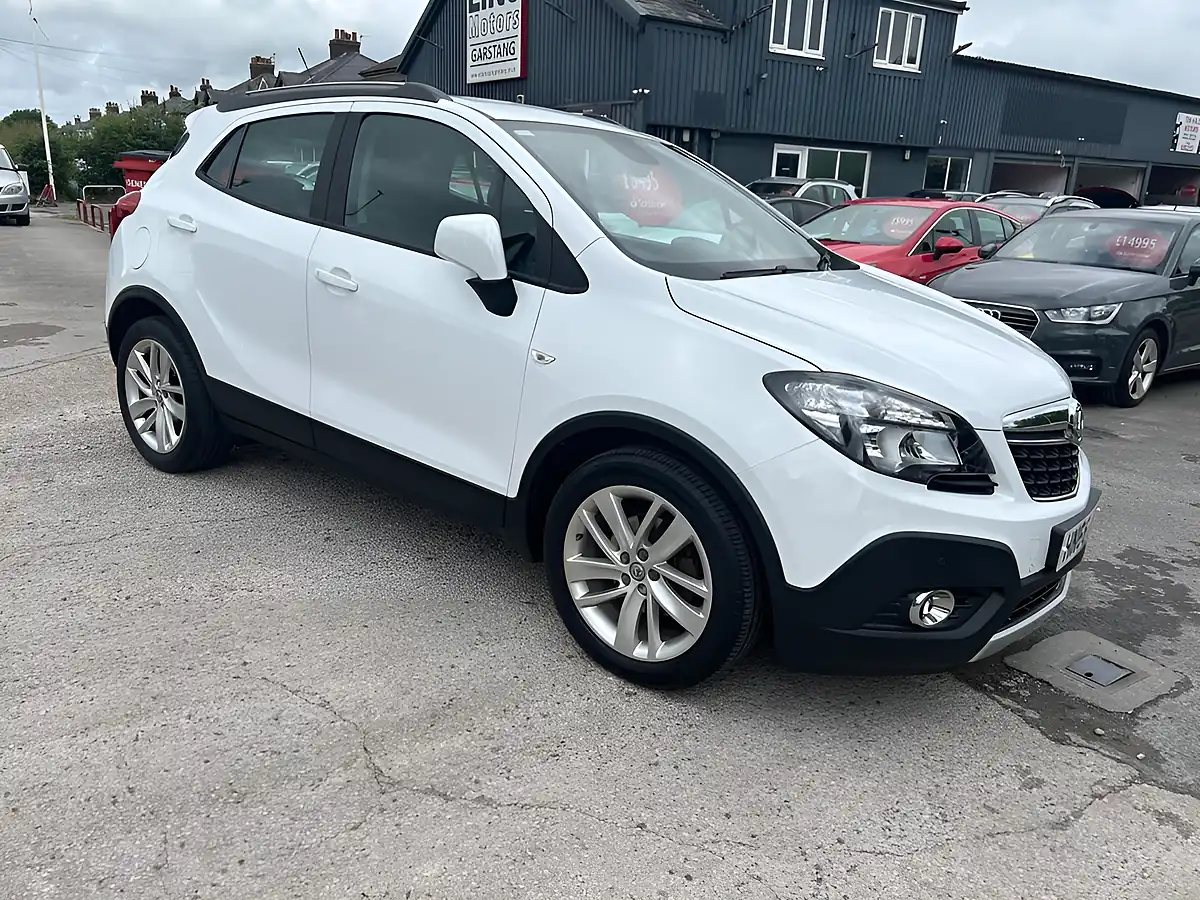 Used 2016 Vauxhall Mokka Tech Line White - Front View