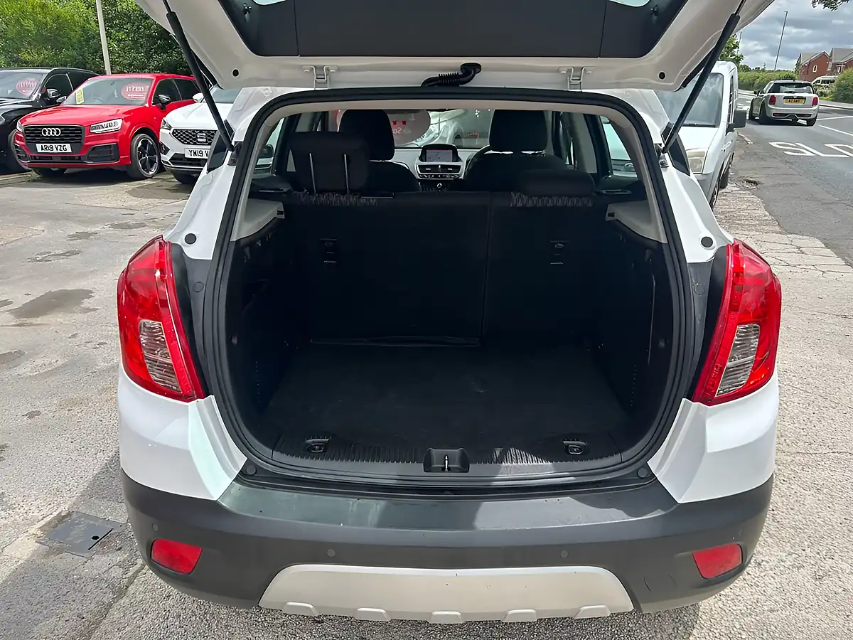 Used 2016 Vauxhall Mokka Tech Line White - Interior and Exterior details 14