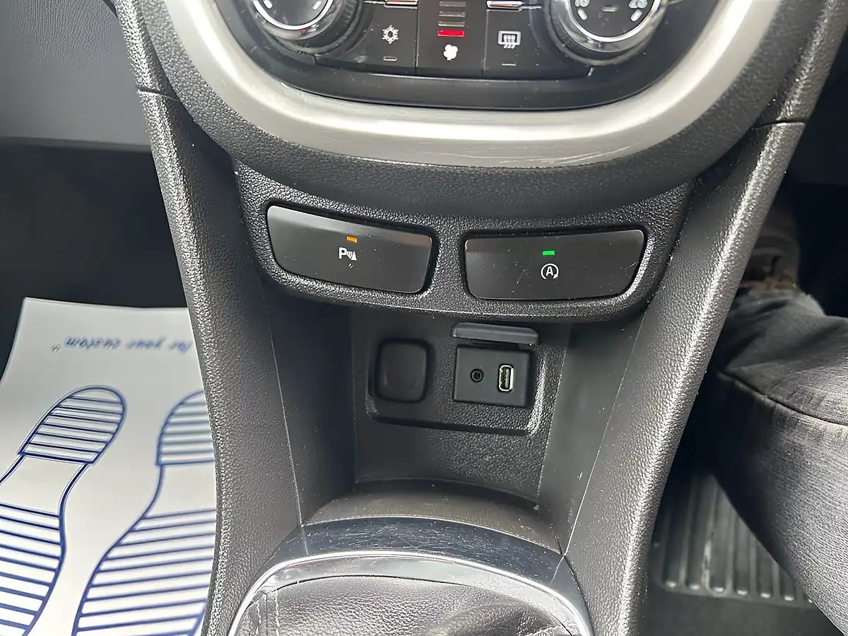 Used 2016 Vauxhall Mokka Tech Line White - Interior and Exterior details 6