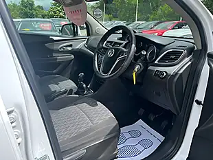 Used 2016 Vauxhall Mokka Tech Line White - Interior and Exterior details 9