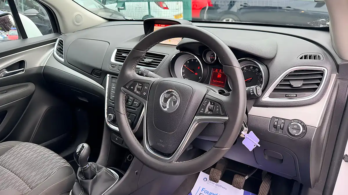 Used 2016 Vauxhall Mokka Tech Line White - Interior and Exterior details 13