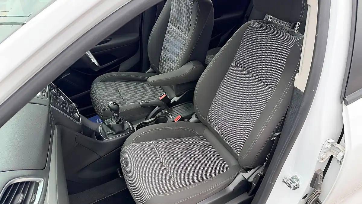 Used 2016 Vauxhall Mokka Tech Line White - Interior and Exterior details 18