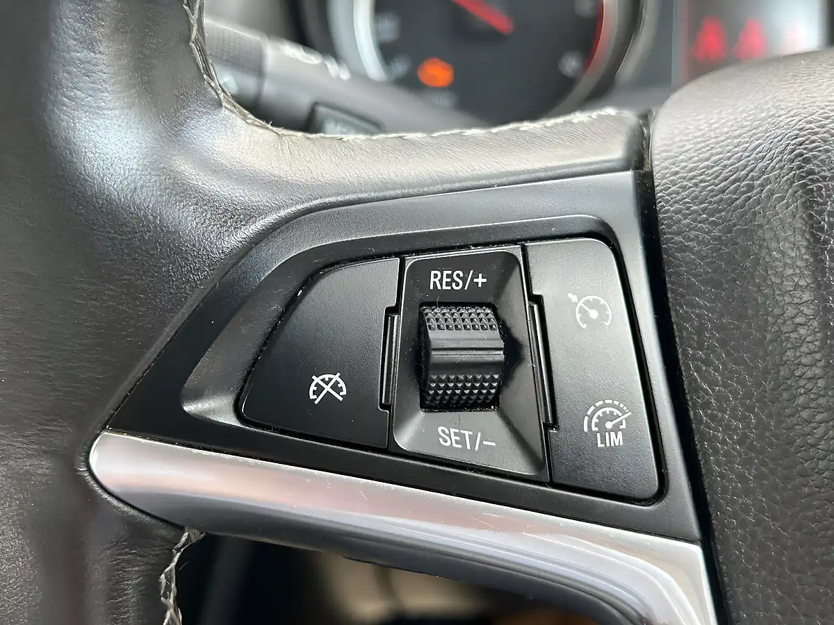 Used 2016 Vauxhall Mokka Tech Line White - Interior and Exterior details 14