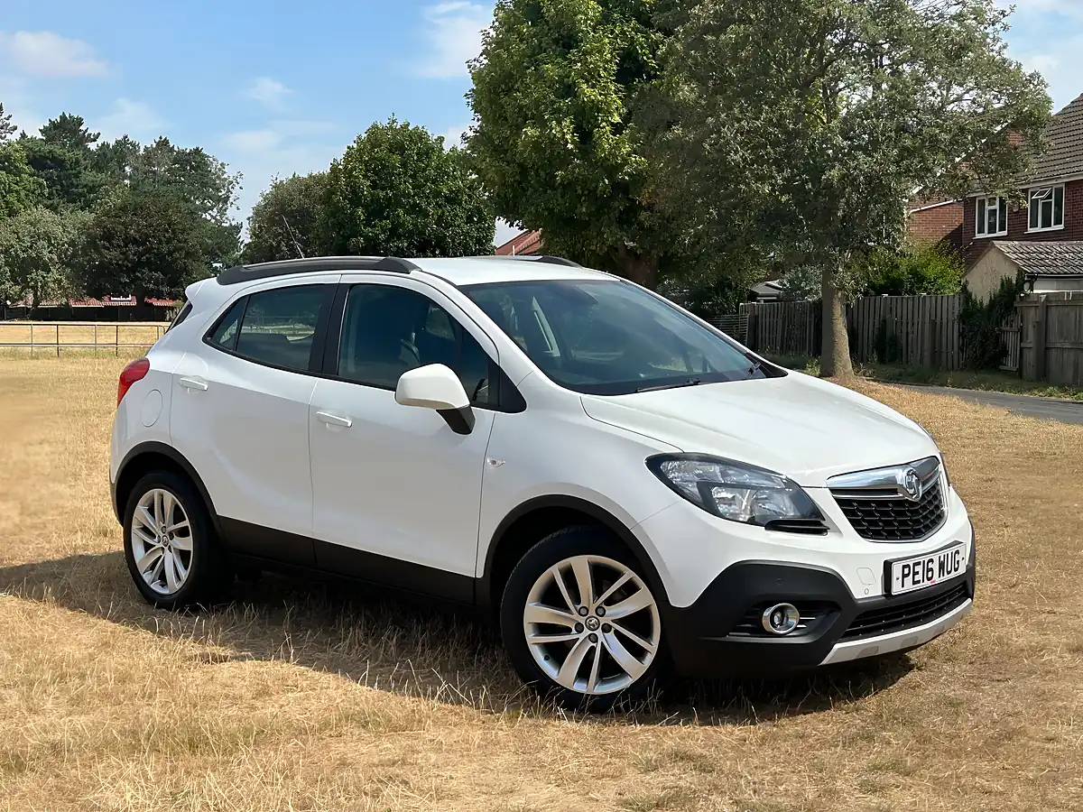 Used 2016 Vauxhall Mokka Tech Line White - Interior and Exterior details 3