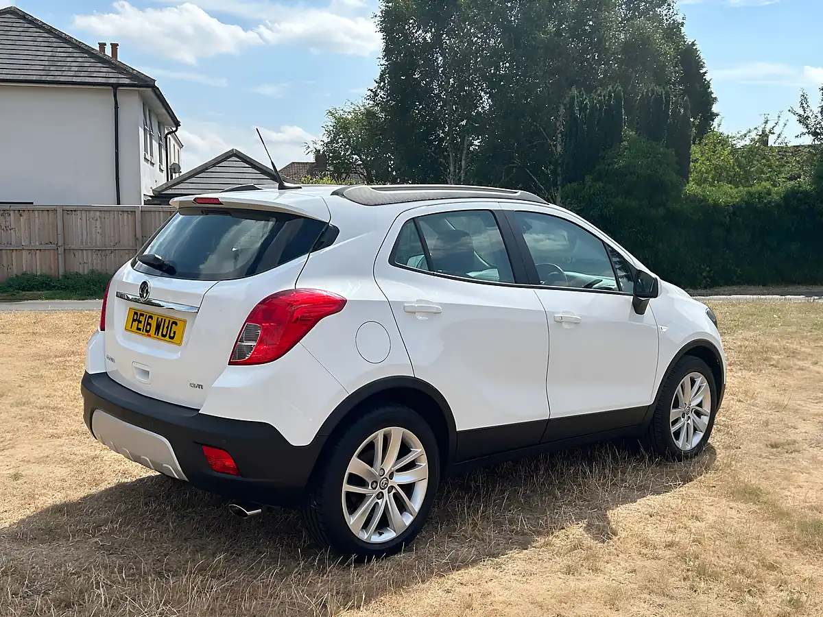 Used 2016 Vauxhall Mokka Tech Line White - Interior and Exterior details 5