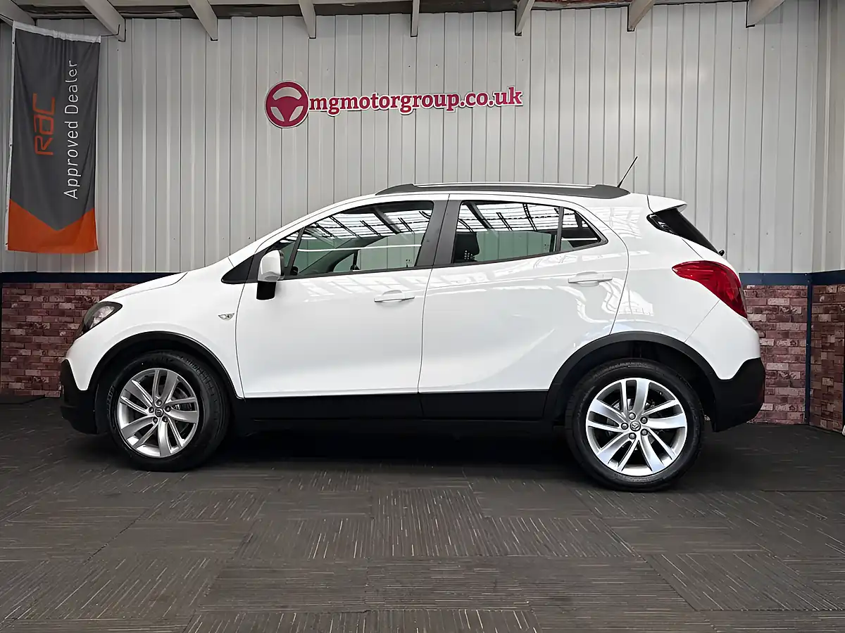 Used 2016 Vauxhall Mokka Tech Line White - Interior and Exterior details 12