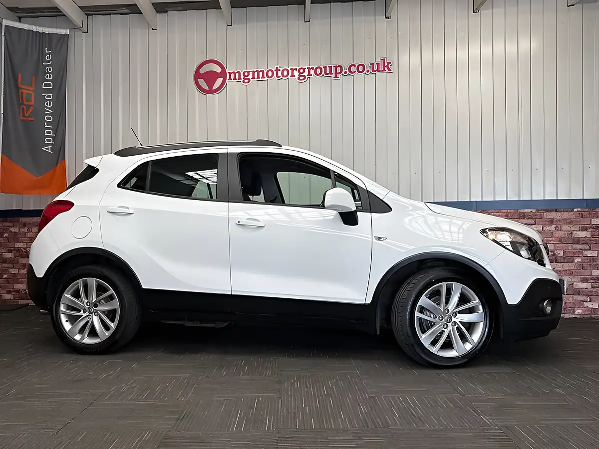 Used 2016 Vauxhall Mokka Tech Line White - Interior and Exterior details 2