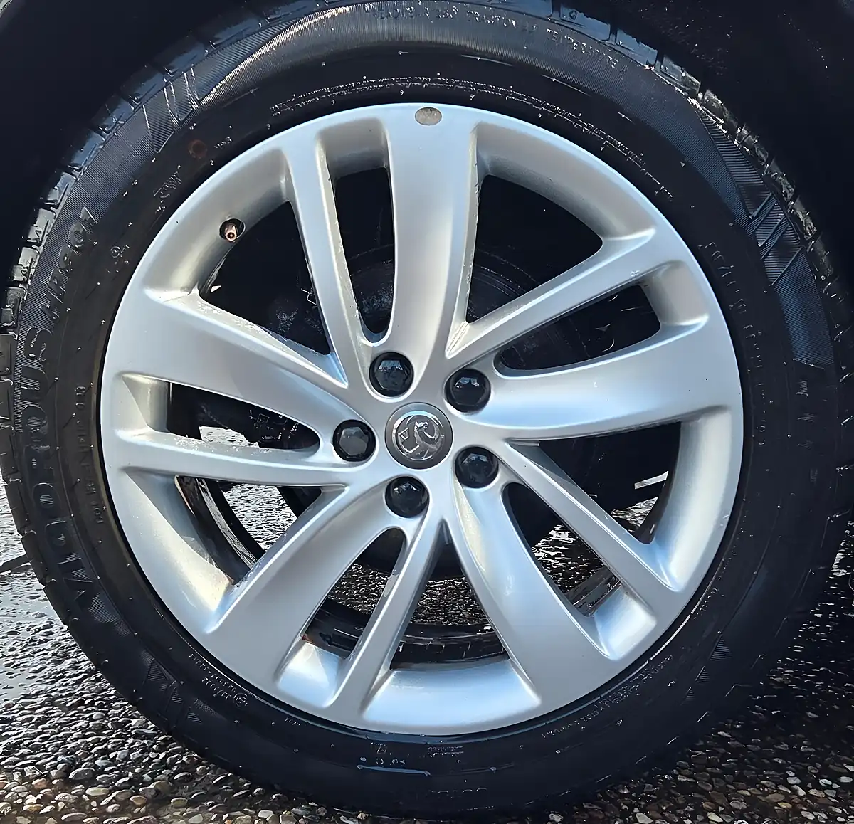 Used 2016 Vauxhall Mokka X Active Silver - Interior and Exterior details 10