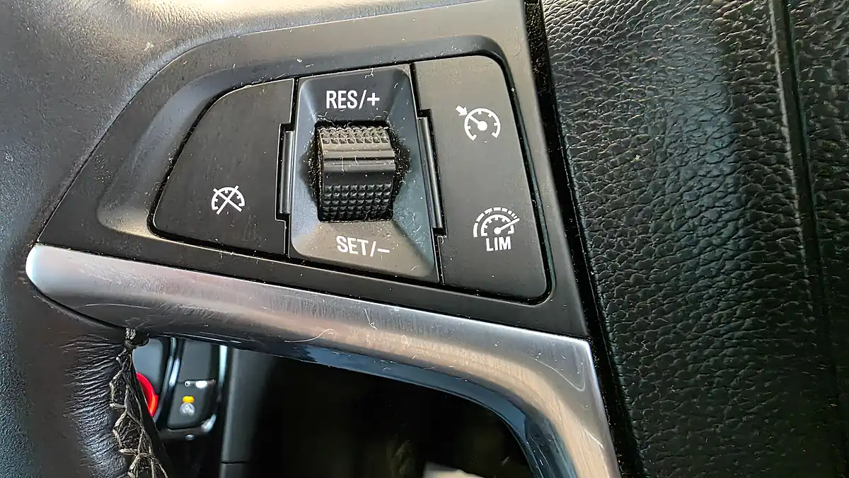 Used 2016 Vauxhall Mokka X Active Silver - Interior and Exterior details 12