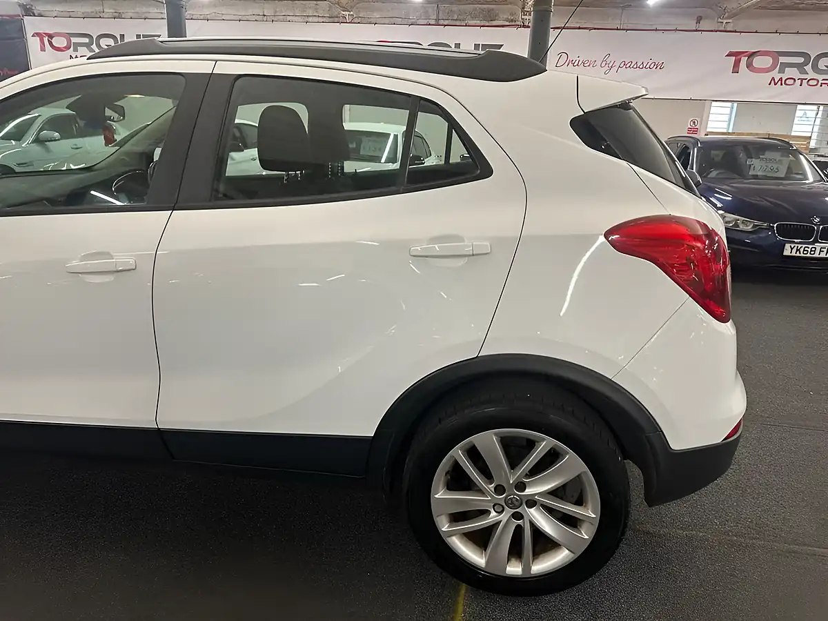 Used 2016 Vauxhall Mokka X Active White - Interior and Exterior details 12