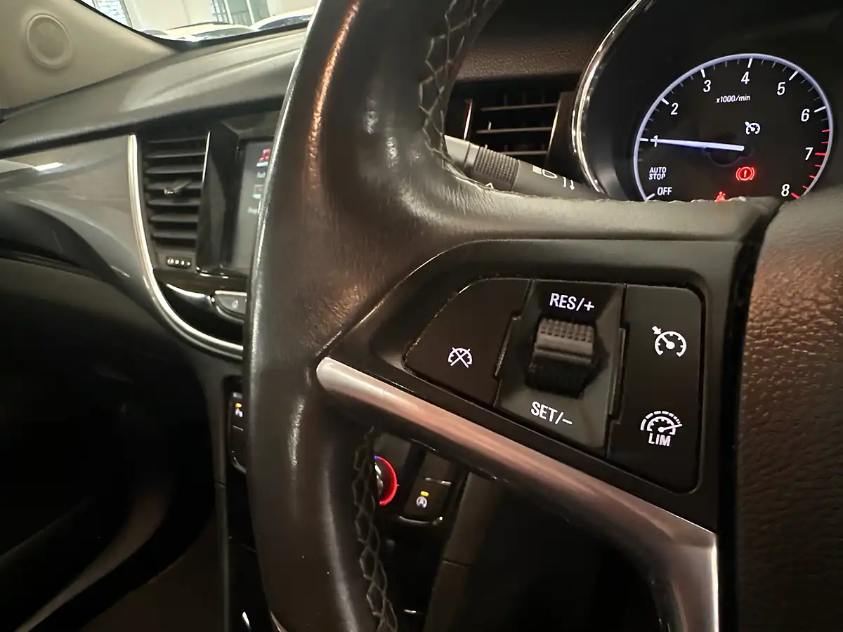 Used 2016 Vauxhall Mokka X Active White - Interior and Exterior details 19