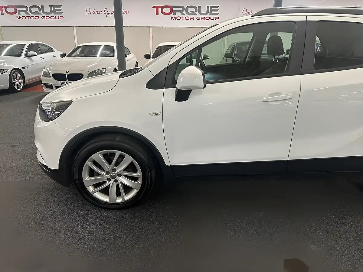 Used 2016 Vauxhall Mokka X Active White - Interior and Exterior details 7