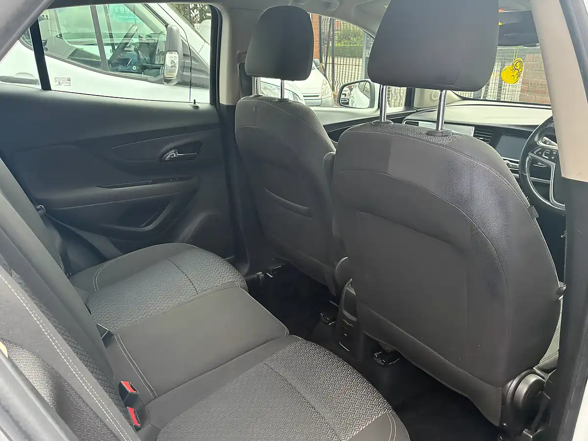 Used 2016 Vauxhall Mokka X Active White - Interior and Exterior details 15