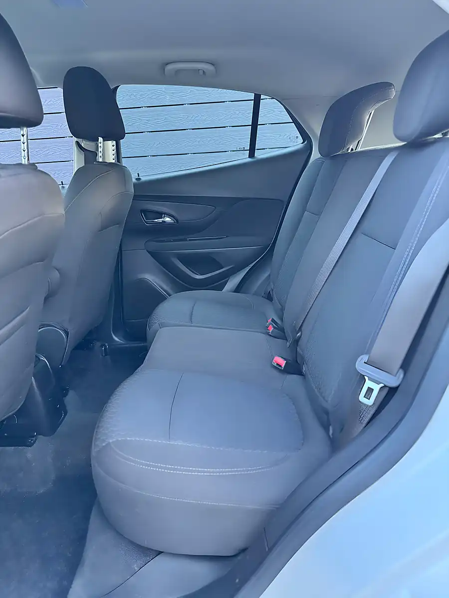 Used 2016 Vauxhall Mokka X Active White - Interior and Exterior details 11