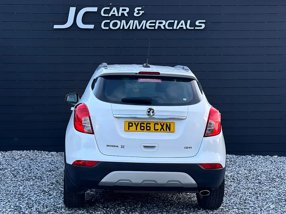 Used 2016 Vauxhall Mokka X Active White - Interior and Exterior details 4