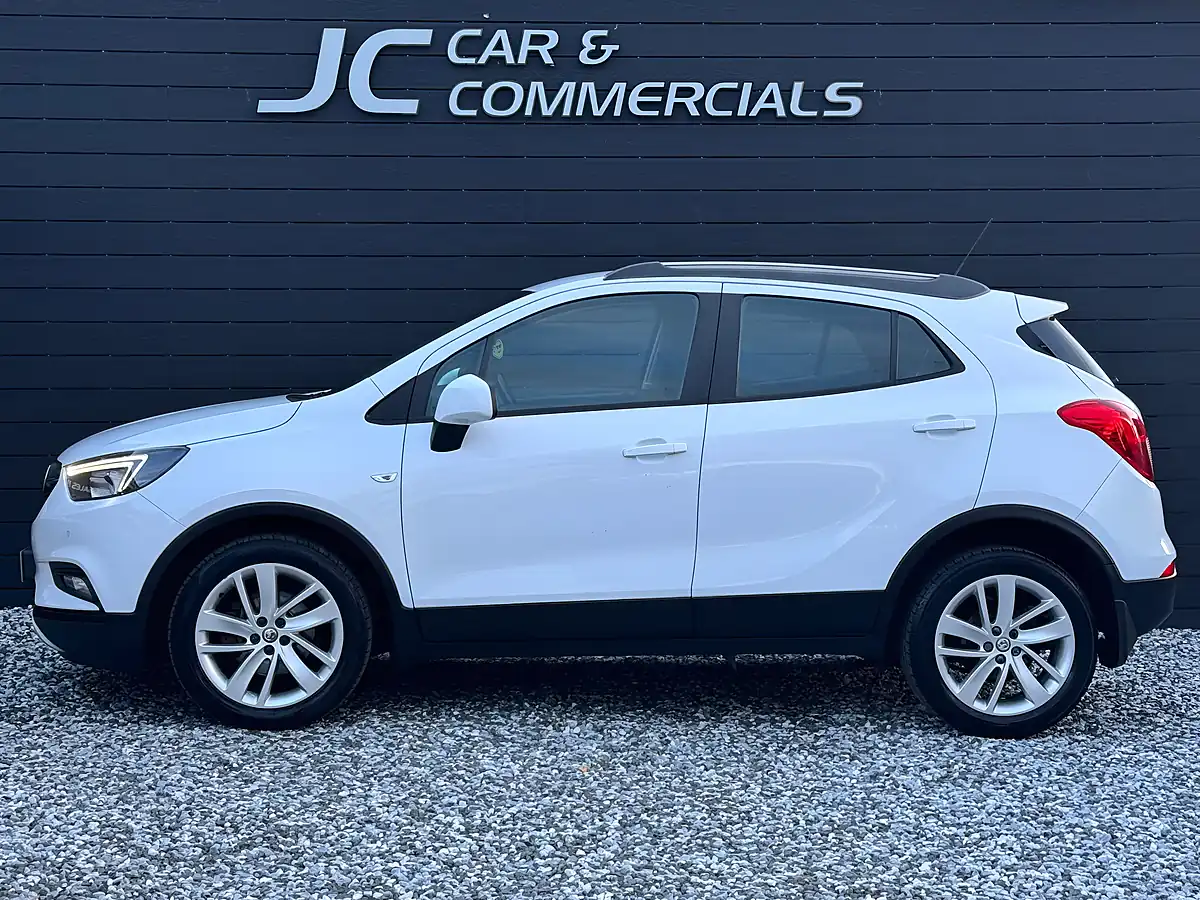 Used 2016 Vauxhall Mokka X Active White - Interior and Exterior details 6