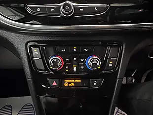 Used 2016 Vauxhall Mokka X Active White - Interior and Exterior details 11
