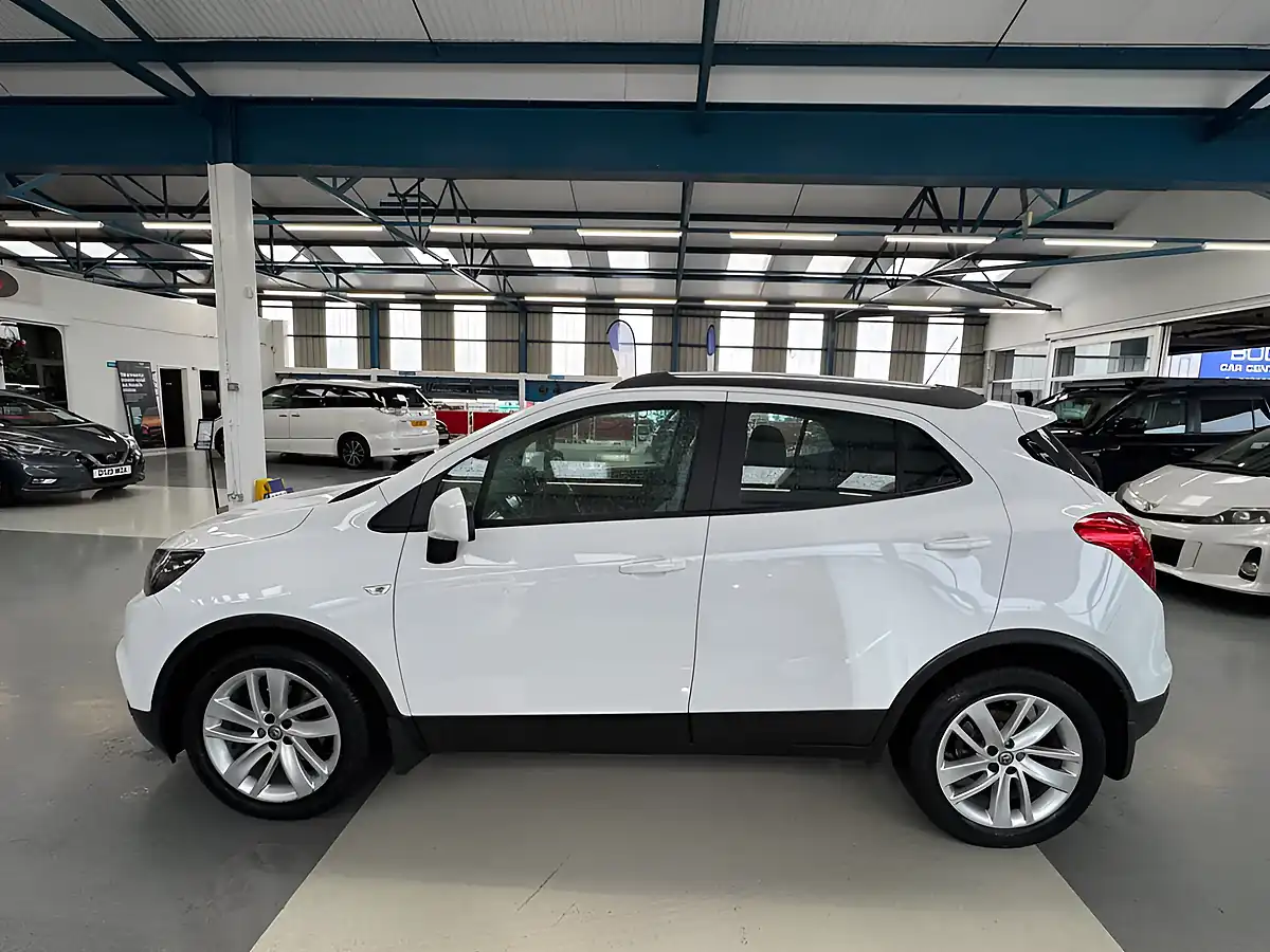 Used 2016 Vauxhall Mokka X Active White - Interior and Exterior details 5