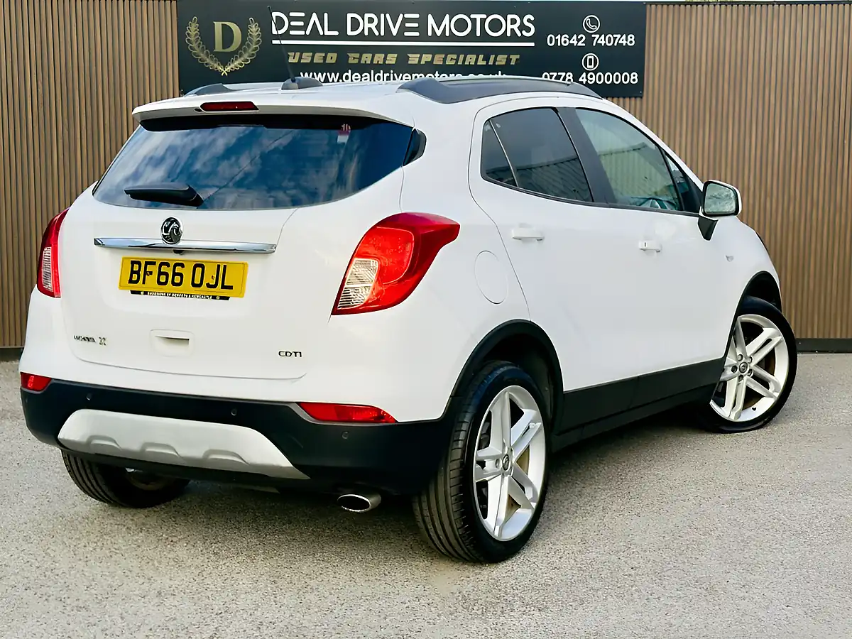 Used 2016 Vauxhall Mokka X Design Nav White - Interior and Exterior details 7