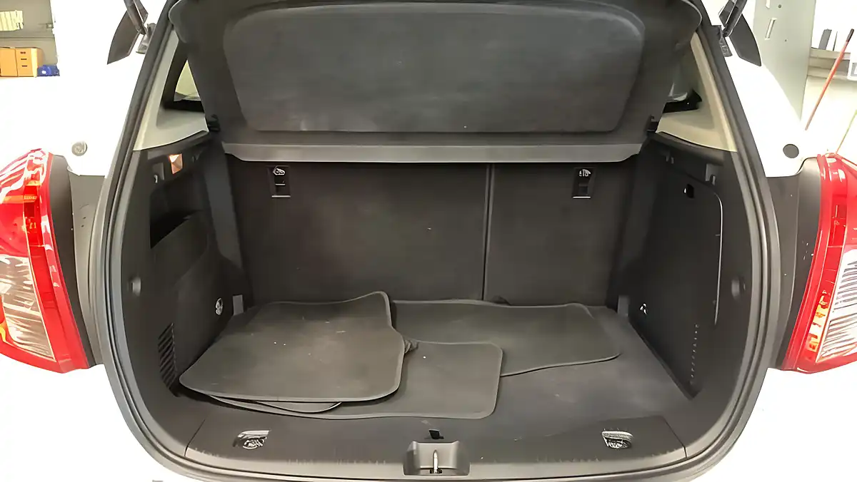 Used 2016 Vauxhall Mokka X Design Nav White - Interior and Exterior details 9