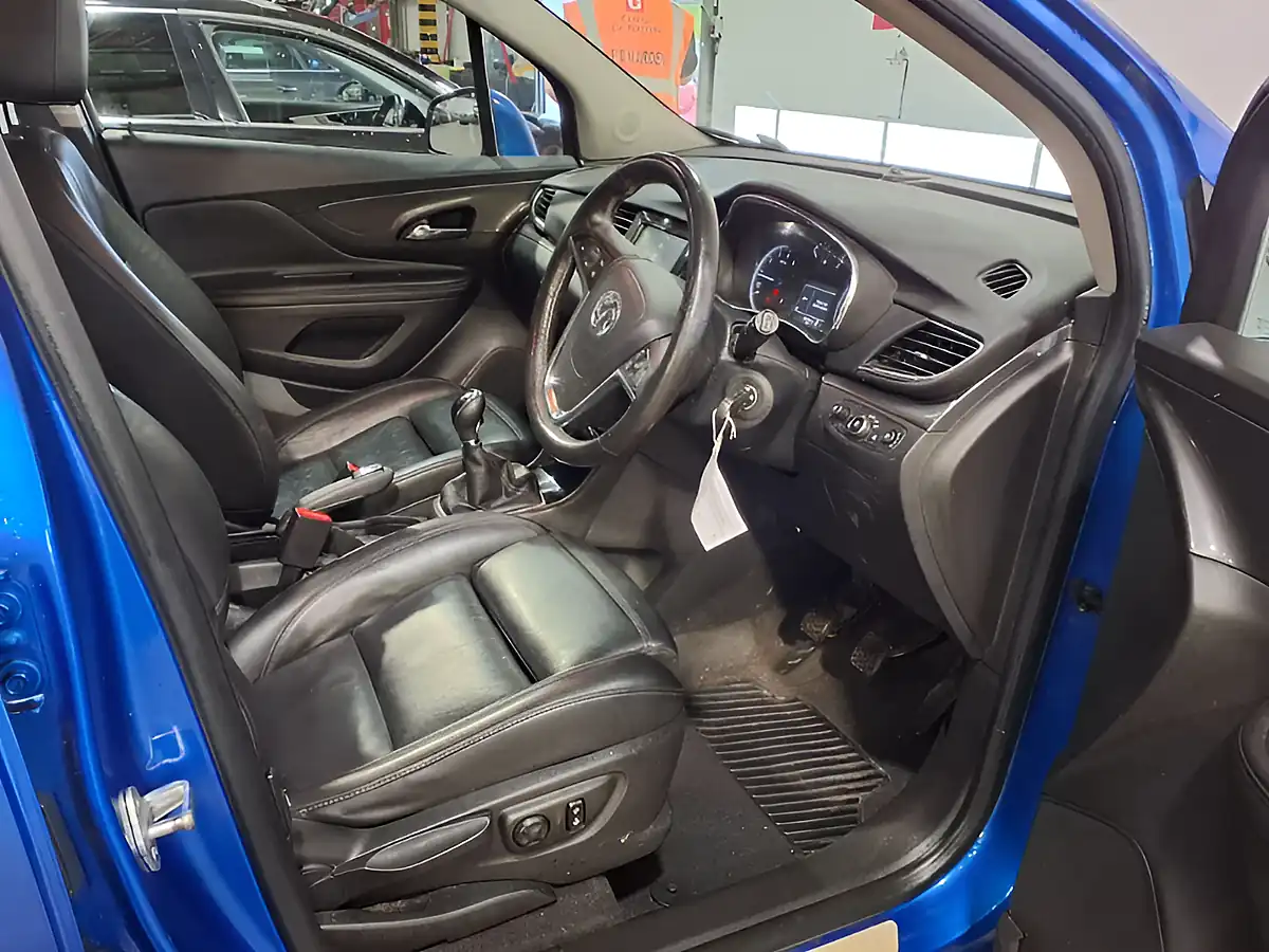 Used 2016 Vauxhall Mokka X Elite Blue - Interior and Exterior details 7