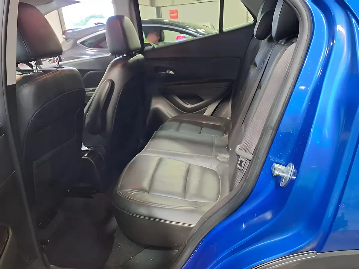 Used 2016 Vauxhall Mokka X Elite Blue - Interior and Exterior details 9