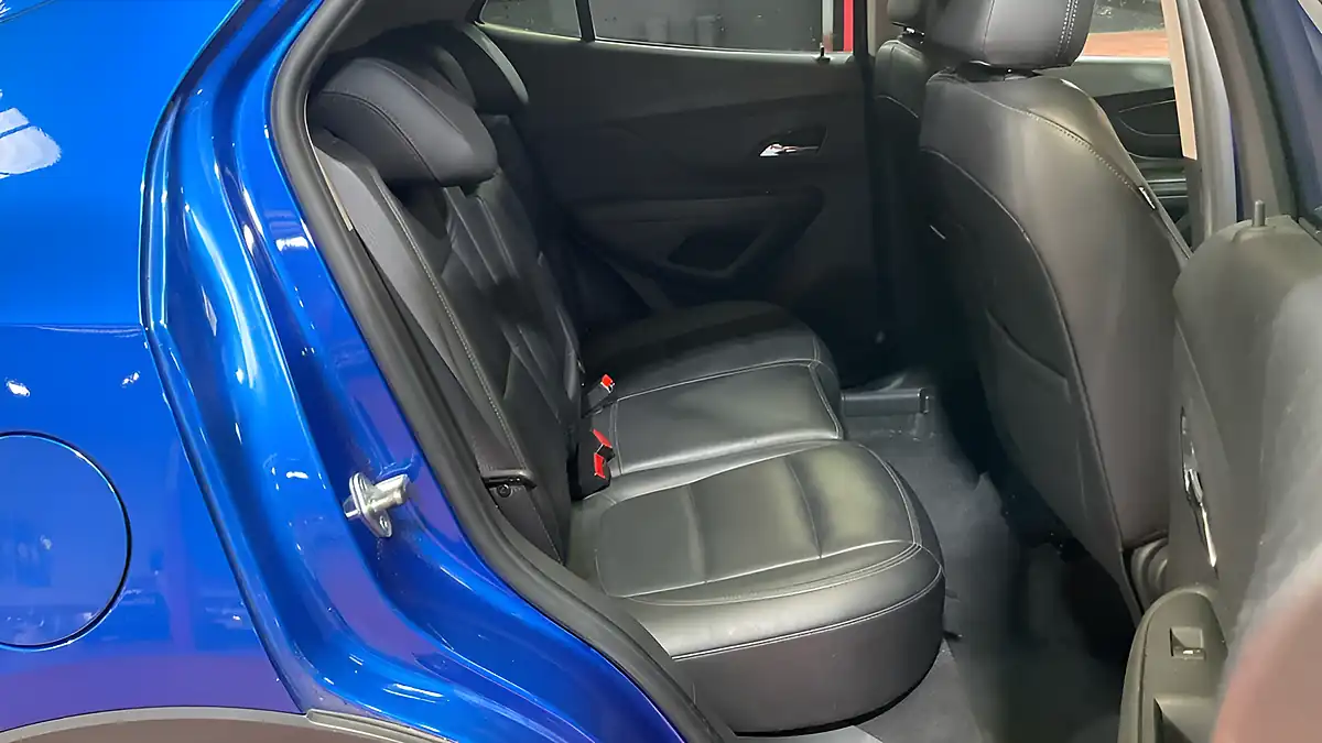 Used 2016 Vauxhall Mokka X Elite Blue - Interior and Exterior details 8